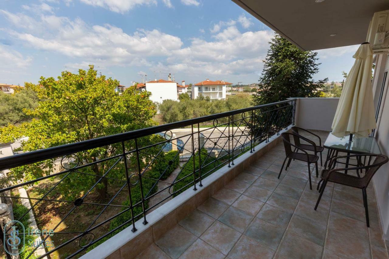 Irene Suites Nea Moudania Exterior foto