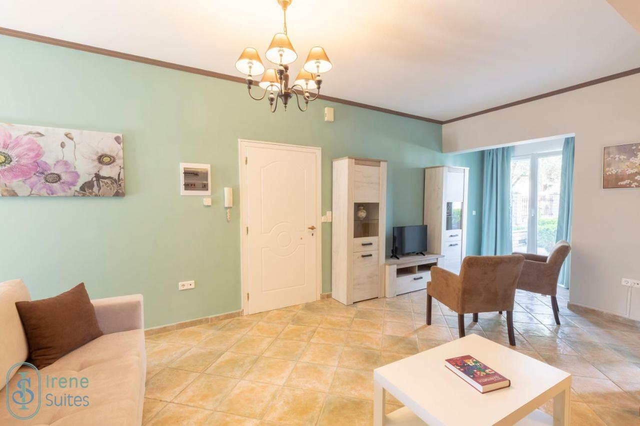 Irene Suites Nea Moudania Exterior foto